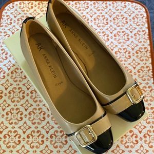 Anne Klein Morgan Biscotti Wedge Shoes - Size 7.5M